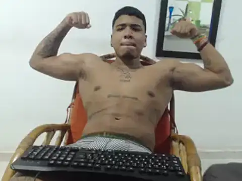 Snapshot of camiloacosta321 chatting on 12-05-24, 06:32 camiloacosta321 online show from 12-05-24, 06:32