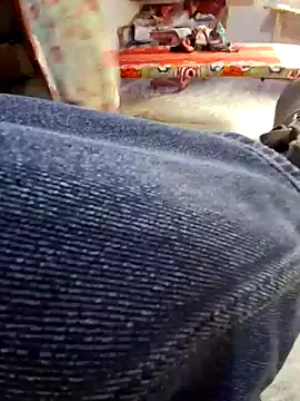 Snapshot of menakshiiikaur chatting on 12-20-24, 06:29 menakshiiikaur online show from 12-20-24, 06:29