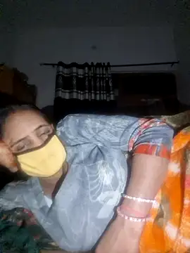 Snapshot of menakshiiikaur chatting on 03-09-25, 05:39 menakshiiikaur online show from 03-09-25, 05:39