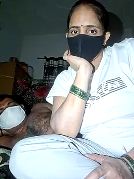 Snapshot of menakshiiikaur chatting on 09-18-25, 05:26 menakshiiikaur online show from 09-18-25, 05:26