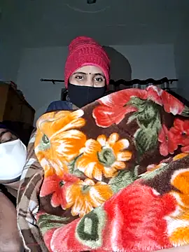 Snapshot of menakshiiikaur chatting on 12-04-25, 05:32 menakshiiikaur online show from 12-04-25, 05:32