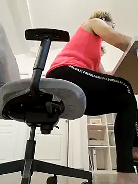 uber babe online show from 02-04-25, 07:00