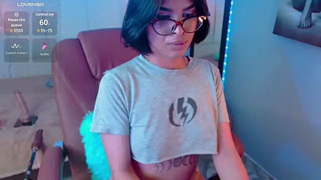 Snapshot of AlessiaVal_ chatting on 01-16-25, 03:24 AlessiaVal online show from 01-16-25, 03:24