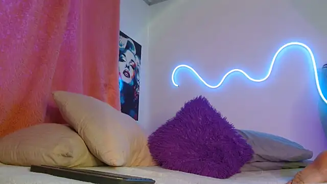 AlessiaVal  online show from 03-19-26, 02:21