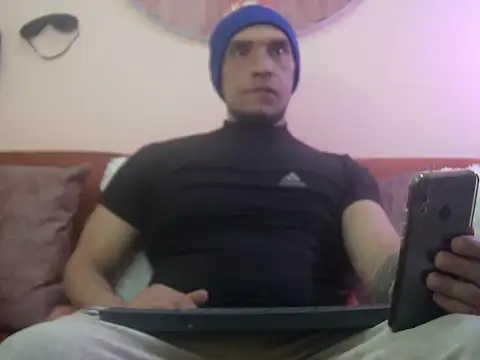 Latinnboy82 online show from 11-06-25, 03:29