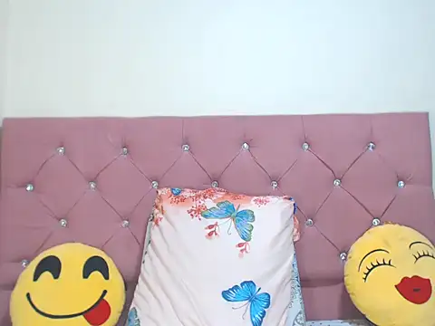 emassquirt28 online show from 10-07-25, 05:37