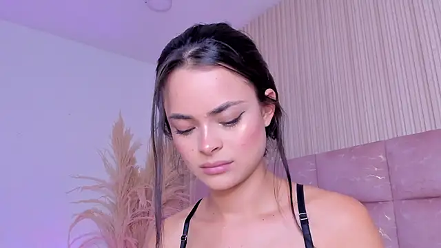 HannaRhodes online show from 04-26-26, 04:26