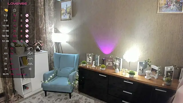 DarleneHatt online show from 03-04-25, 01:01