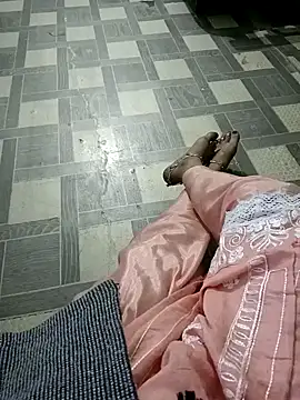 Snapshot of QUEEN-X-CPL chatting on 12-30-24, 07:37 QUEEN-X-CPL online show from 12-30-24, 07:37