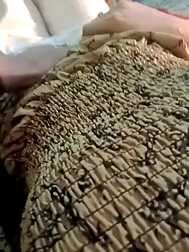 Snapshot of QUEEN-X-CPL chatting on 02-08-25, 05:39 QUEEN-X-CPL online show from 02-08-25, 05:39