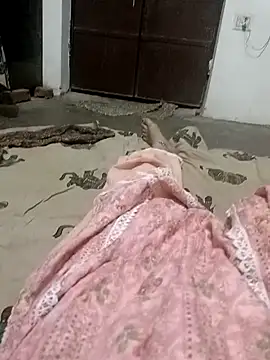 Snapshot of QUEEN-X-CPL chatting on 09-19-25, 06:08 QUEEN-X-CPL online show from 09-19-25, 06:08