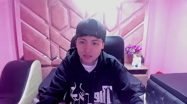 Snapshot of Im_Mathias chatting on 01-15-25, 02:17 Im Mathias online show from 01-15-25, 02:17