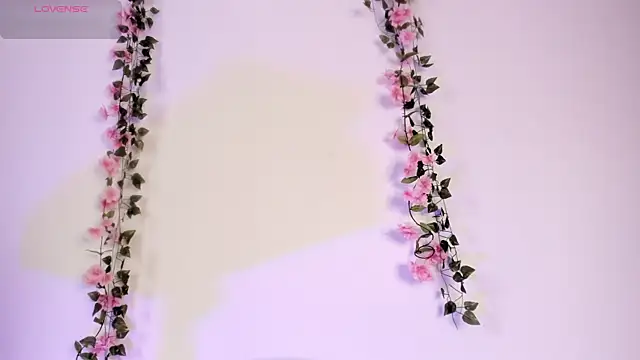 Snapshot of Luna-Chann chatting on 06-24-26, 08:52 Luna-Chann online show from 06-24-26, 08:52