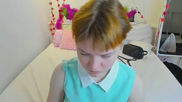 DreamyLuna online show from 01-05-25, 08:31