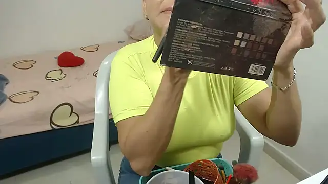 Agatha browser online show from 09-25-25, 12:42