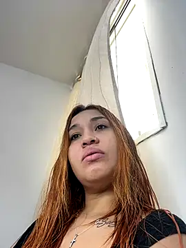 Alba Grey online show from 12-15-25, 04:22