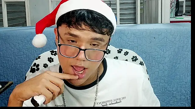 Snapshot of Baby_Cream chatting on 12-16-24, 07:37 Baby Cream online show from 12-16-24, 07:37