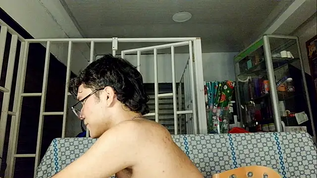 Snapshot of Baby_Cream chatting on 01-07-25, 10:32 Baby Cream online show from 01-07-25, 10:32