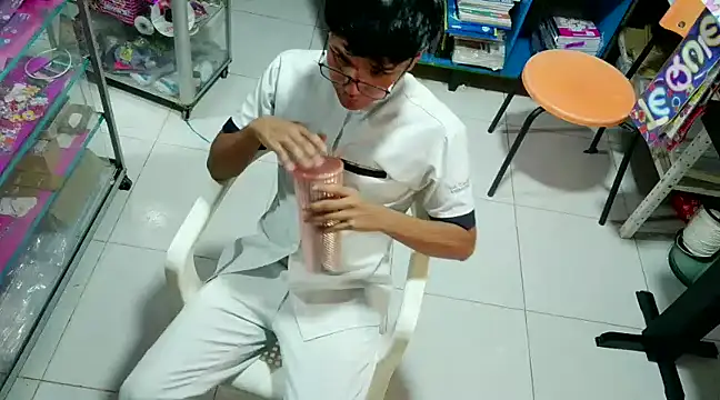 Snapshot of Baby_Cream chatting on 01-27-25, 05:47 Baby Cream online show from 01-27-25, 05:47