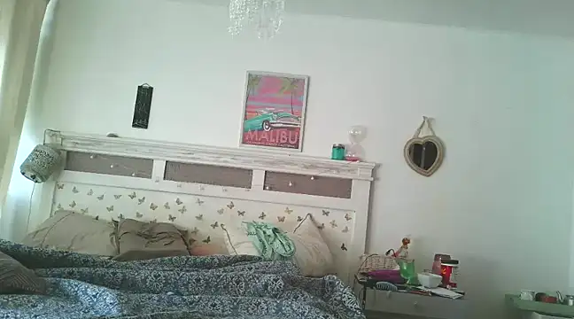 Snapshot of italianlatindream chatting on 12-09-24, 09:05 italianlatindream online show from 12-09-24, 09:05