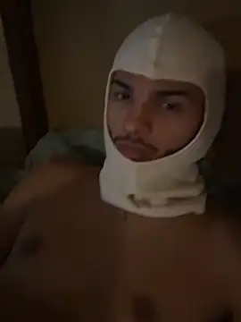 Snapshot of La_Compota07 chatting on 12-19-25, 07:43 La Compota07 online show from 12-19-25, 07:43