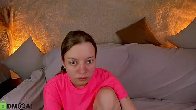 Michelle Blond online show from 12-18-25, 07:25