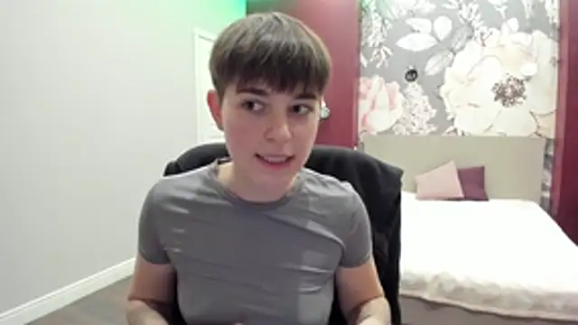 EmiliaYours online show from 11-07-25, 02:17