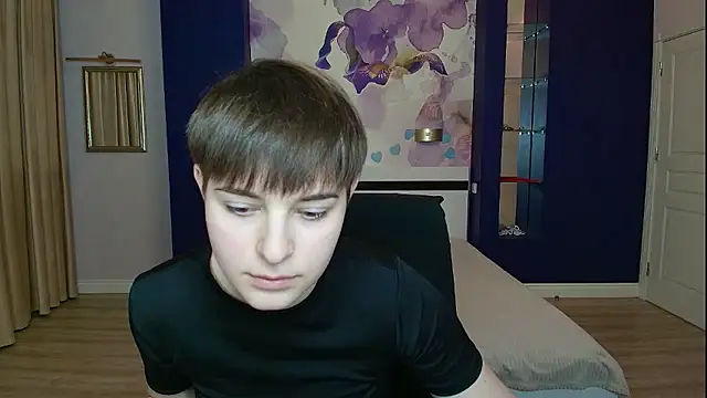 EmiliaYours online show from 01-18-26, 03:16