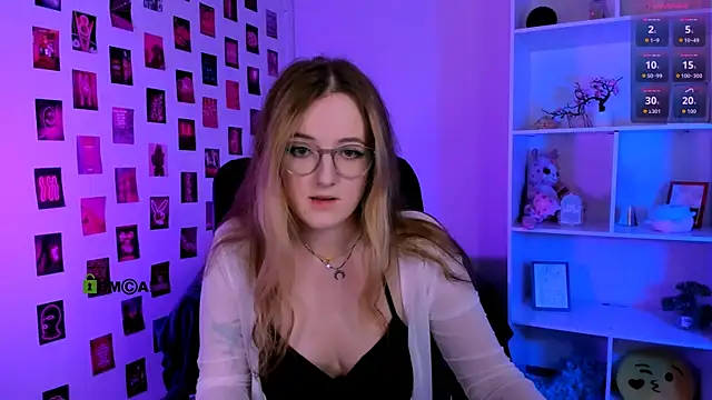 luna berryy online show from 07-15-26, 06:46