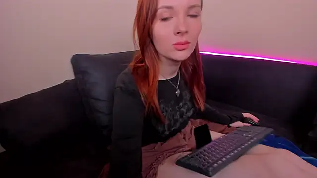 AprilAvery online show from 04-26-26, 04:48