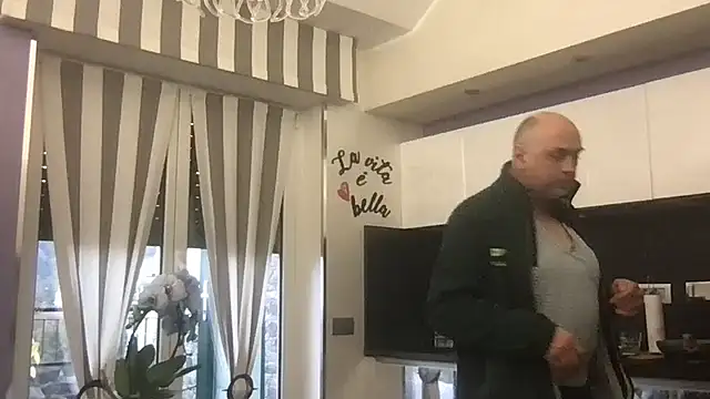 pantomax online show from 12-03-25, 01:42