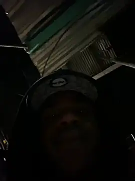 Snapshot of ElNegroRony chatting on 12-27-24, 01:32 ElNegroRony online show from 12-27-24, 01:32