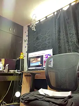 Snapshot of ElNegroRony chatting on 12-30-24, 12:00 ElNegroRony online show from 12-30-24, 12:00