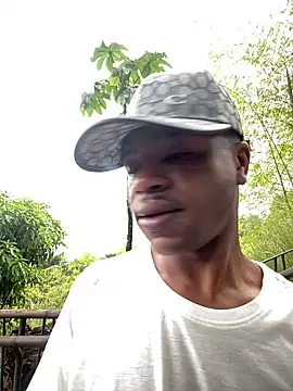 Snapshot of ElNegroRony chatting on 02-06-25, 03:09 ElNegroRony online show from 02-06-25, 03:09