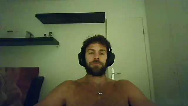Snapshot of alpha-hunk chatting on 10-21-25, 06:30 alpha-hunk online show from 10-21-25, 06:30