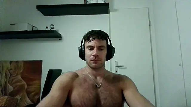 alpha-hunk online show from 11-08-25, 09:13