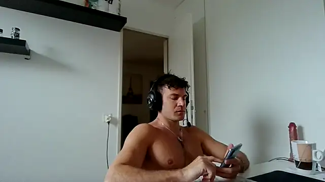 alpha-hunk online show from 03-27-26, 01:11