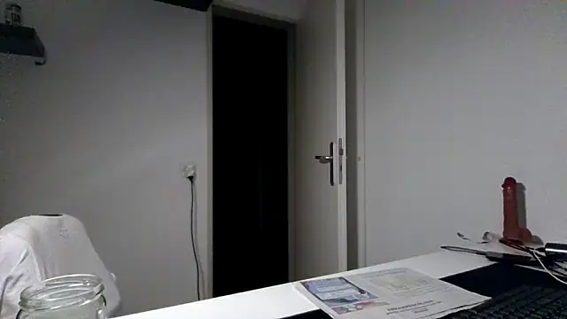 alpha-hunk online show from 04-18-26, 07:58