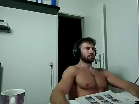 alpha-hunk online show from 07-24-26, 09:02