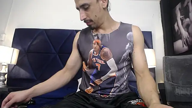 Sr Magnus  online show from 02-13-25, 06:48