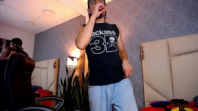 Sr Magnus  online show from 09-14-25, 03:27