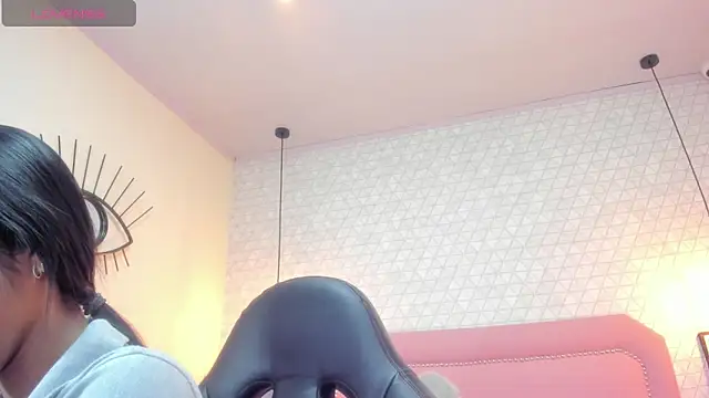 MAYROBERTSS online show from 02-11-25, 12:16