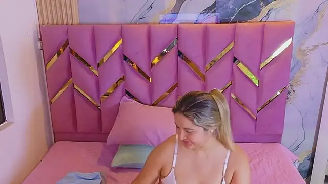 collegepawglovedaddy online show from 04-22-26, 07:59