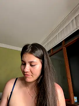 aurora divine online show from 09-22-25, 11:40