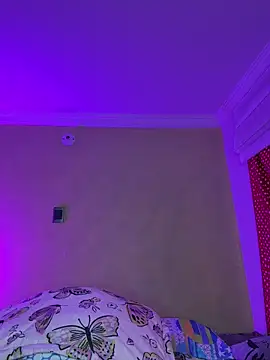 aurora divine online show from 02-23-26, 09:01