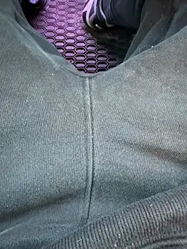 Snapshot of bigbeast19393 chatting on 01-12-26, 01:05 bigbeast19393 online show from 01-12-26, 01:05