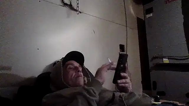 CandiedPompano online show from 10-31-25, 05:47