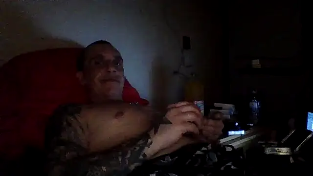 CandiedPompano online show from 11-16-25, 03:45