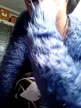 Snapshot of ruhi2003 chatting on 12-06-24, 04:47 ruhi2003 online show from 12-06-24, 04:47