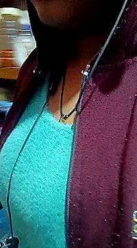 Snapshot of ruhi2003 chatting on 12-16-24, 03:40 ruhi2003 online show from 12-16-24, 03:40